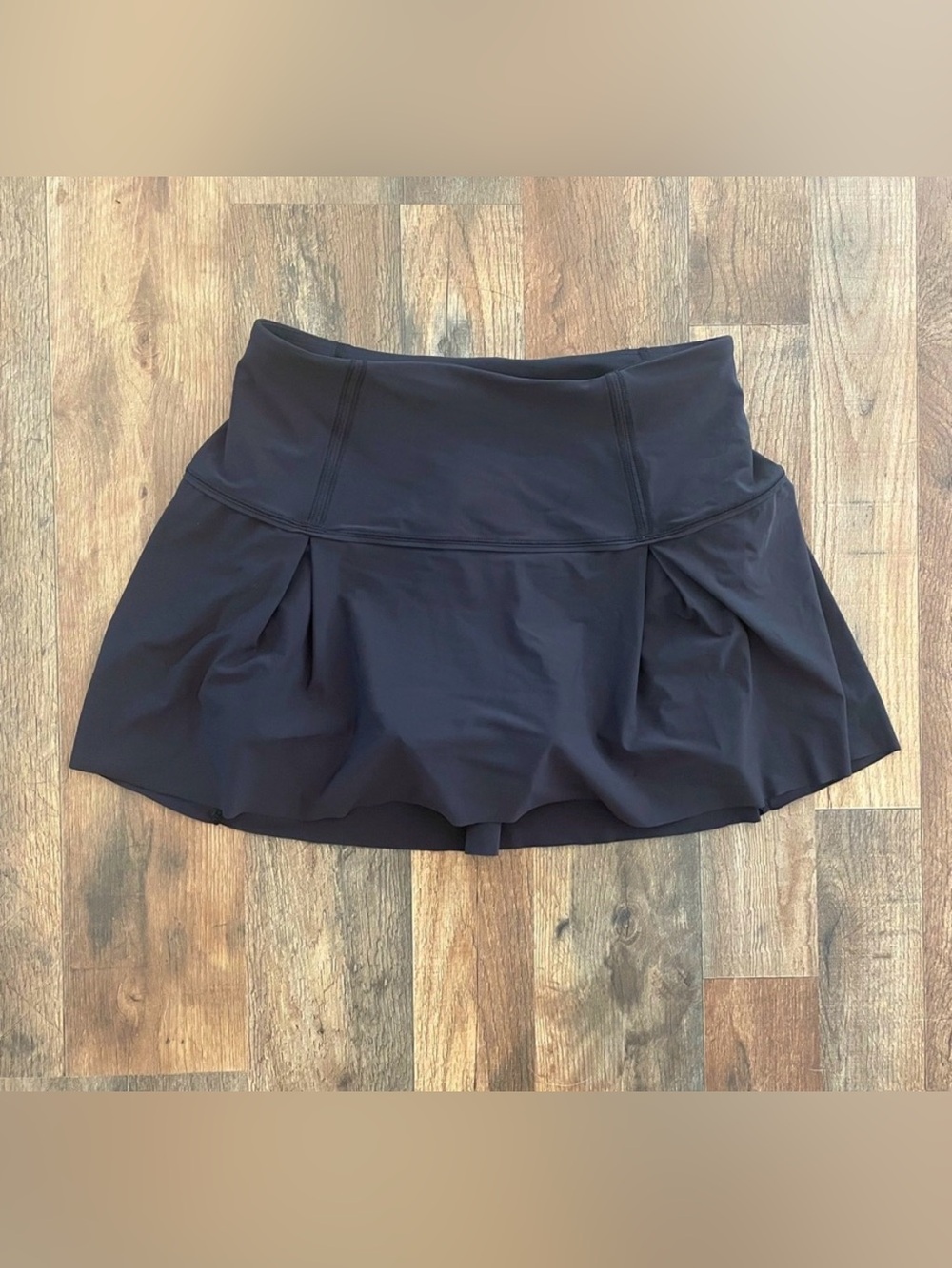 Lululemon High Rise Skirt.  Size 6 Reg.  Black.